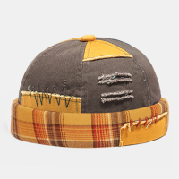 Collrown Mannen Gebroken Gaten Schedel Cap Patch Contrasterende Kleuren Casual Brimless Beanie Landlord Cap