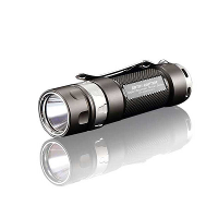 JETBeam RRT01 950LM XPL/Nichia 219C 3 modi tactische zaklamp IPX8 220M langeafstands LED fakkel + Verlengbuis