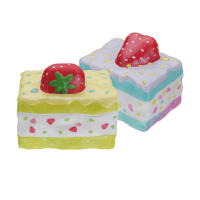 Kiibru Aardbeimousse taart Squishy 10 * 8 * 8.5CM Gelicentieerd langzaam oplopend met verpakkingscollectie