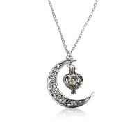 Retro Pearl Necklace Fashion Hollow Moon Pendant Exquisite Chain Jewelry For Women And Men Gift