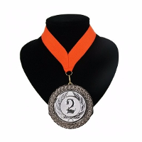 Oranje lint met zilveren medaille