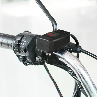 Motorfietslader SAE naar USB adapter Dubbele USB snellader 12V Voltmeter met aan/uit schakelaar voor telefoon GPS tablet