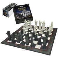 Harry Potter: Wizard's Chess Set