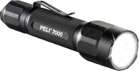 Peli Led Zaklamp Met Riemclip Werkt Op Batterijen 602 Lm 1.5 H 158.8 G