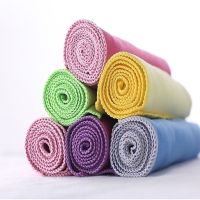 Nederlands: Draagbare sneldrogende microvezel sporthanddoek 31 x 75 cm voor reizen, joggen, kamperen, zwemmen en fitness