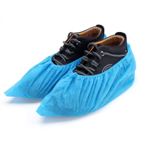 SGODDE 100 stks / partij Wegwerp Overschoenen Shoe Care Kits Plastic Regen Waterdichte Overschoenen Boot Covers Voor 34 