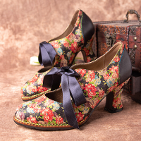SOCOFY Dames Elegante Sierlijke Kleine Bloemen Bedrukt Comfy Wearable Lace Up Stiksels Chunky Heel Pumps