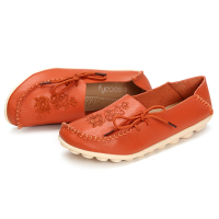 Socofy Large Size Rose Embroidered Round Toe Soft Flat Loafers