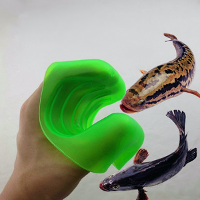 Soft Anti Scratch Fish Gloves Fishing Tackle Catch Fish Protector