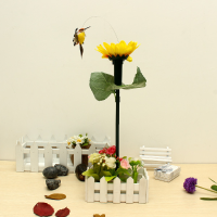 Solar Power Toys Sunflower Fly Hummingbirds Courtyard Garden Pots