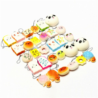 Banggood Kawaii 10 Stks Exquisite Squishy Willekeurige Charm Soft Panda / Brood / Cake / Broodjes Telefoon Riemen Speelg