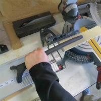Verstekzaag Vasthoudstok Injectie Gevormde Veiligheid Gereedschap Rubber Grip Lichtgewicht Ontwerp Houtsnijden Duwstok R