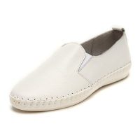 Women Spring Casual Flat Shoes Slip On Loafers Soft Bottom Leather Flat Shoes