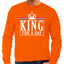 Bellatio Decorations King for a day sweater oranje met witte letters voor heren   Koningsdag truien