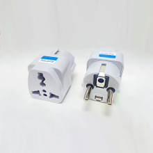 EU Reizenstekker Adapter Universele stopcontact naar Europese stekker Type E/F AC110 250V spanningconverter Stekker voor