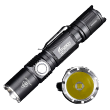 Fitorch P20C 1500 Lumen 245 Meter Throw Type C Oplaadbaar Voeding door 18650 Batterij Hoge Output Compact Draagbare Zakl
