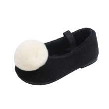 Mijn Hummeltje SoftSteps –  Warm & Zacht – Meisjes Schoentjes met Pluche Pompon Zwart / 32 (6–7 jaar) | Educatief Speelgoed