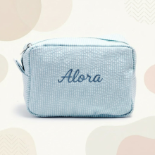 Mijn Hummeltje Striped Name Pouch – Gepersonaliseerd & Stijlvol – Make up Tas Lichtblauw / Groot (22x16x9.5Cm) | Educatief Speelgoed