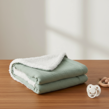 Mijn Hummeltje SnuggleBear – Premium Dikke & Zachte Baby Deken Saliegroen | Educatief Speelgoed
