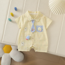 Mijn Hummeltje KiddoStyle – Schattig & Zacht – Kinder Jumpsuit met Stropdas en Patch Geel / 90 (12–18 maanden) | Educatief Speelgoed