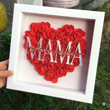 Mijn Hummeltje Personalized Rose Shadow Box – Uniek Moederdagcadeau – Gepersonaliseerde Rozen Schaduwdoos Mama / Rood / 25x25 cm | Educatief Speelgoed