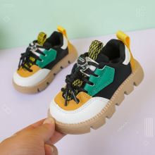 Mijn Hummeltje KidoStep – Zacht & Praktisch – Stoere kindersneakers met dikke zool Zwart/Groen / 22 (1   2 jaar) | Educatief Speelgoed