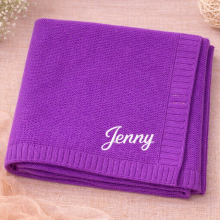 Mijn Hummeltje Personalized Baby Blanket – Zacht & Uniek – Katoenen Gepersonaliseerd Geborduurde Deken Paars / Wit | Educatief Speelgoed