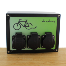 Spelsberg 3 voudig Fietsoplaadstation