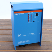 Victron Energy Skylla i 24/80 (1+1)