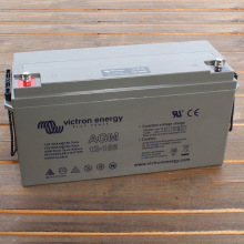 Victron AGM 12V/165Ah Deep Cycle Accu   M8 insert