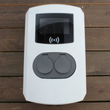Alfen Eve Double Pro line   3 x 32A   2 Sockets   RFID   E Flux   1 Voedingskabel