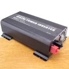 Gys Omvormer / inverter PSW 1502W 12V met remote