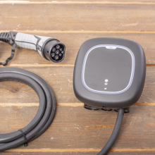 Wallbox Pulsar Pro 22 kW   EV Laadstation Zwart type 2 met 7 meter vaste rechte laadkabel