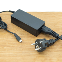 CoreParts USB C Power Adapter 65W met EU netsnoer (C5/C6 Schuko)