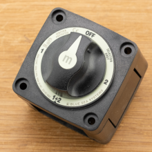 Blue Sea Systems Accuschakelaar 300A 1 beide 2   Zwart