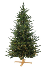 Our Nordic Christmas Göteborg verlichte kunstkerstboom   228 cm   Donkergroen   Diameter 137 cm   3059 tips   600 ledlampjes (warm wit)   Houten voet