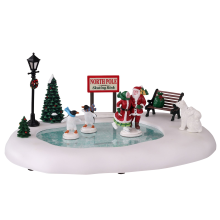 Lemax   'North Pole Skating Rink'   Figuur met animatie   Exclusief adapter (werkt ook op batterijen)