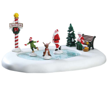 Lemax   'North Pole Ice Follies'   Figuur met animatie   Exclusief adapter (werkt ook op batterijen)