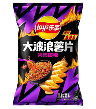 Lay's Max ribbelchips van aardappel (smaak van pittige Buldak noedels)