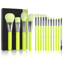 Docolor neongroen   15 delig set van synthetische kwasten  