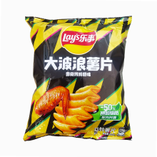 Lay's Big Wave Aardappelchips (Smaak: Geroosterde Kippenvleugel) 135 g