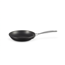 Le Creuset ondiepe koekenpan met geharde antiaanbaklaag   28 cm, zwart