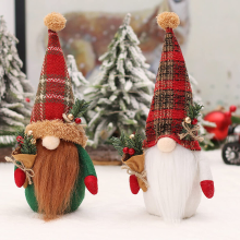 Yuejia 2 stuks 11 in / 28 cm kerstkabouter decoraties, kerstornamenten cadeaus kabouter pluche buffalo ruit kerstdecoraties houdt kerstboomtakken & dennenappels vast, Zweedse Tomte Scandinavische elf voor boerderij gelaagde dienblad