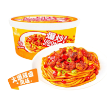 Yi Wan Wu Dong Gebakken Udon Noedels   Pittig & Kruidig, 240 g