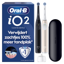 Oral B Oral B iO 2 Elektrische Tandenborstel Dubbelpak Zwart en Roze + 2 Opzetborstels + Reisetui 2 stuks