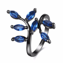Inalis Vintage Luxury Leaves Glass Crystal Ring Gift For Women