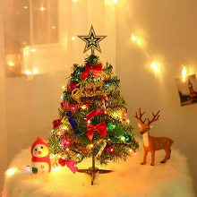 Kerstboom met LED verlichting 50 cm Kerstboom met hangende ornamenten Ster boomdecoraties Tafeldecoraties voor kantoor t