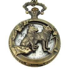 Meco Deffrun Vintage Wolf Pattern Hollow Retro Quartz Pockt Watch